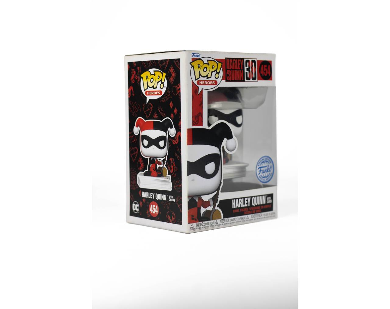 Harley Quinn With Cards - DC Harley Quinn 30 Anniversary Pop! Vinyl